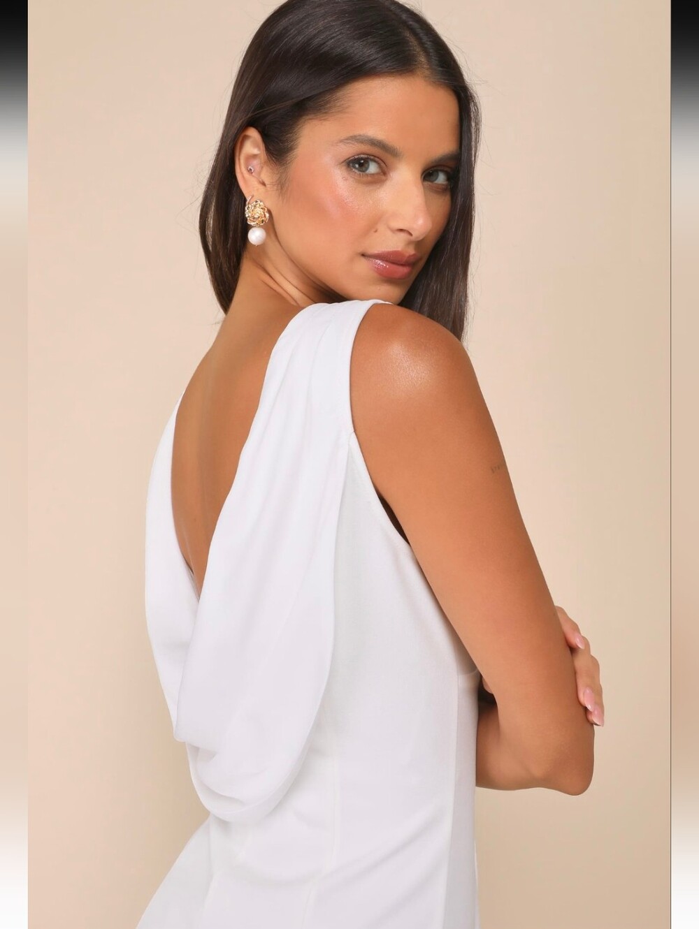 PROM/HOMECOMING Lulu's White V-Neck Bodycon Dress